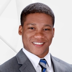 Chung SASN’14 is an insurance litigation attorney.